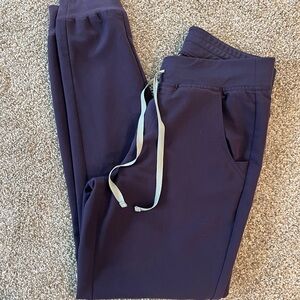 Figs purple shadow Zamora jogger small TALL